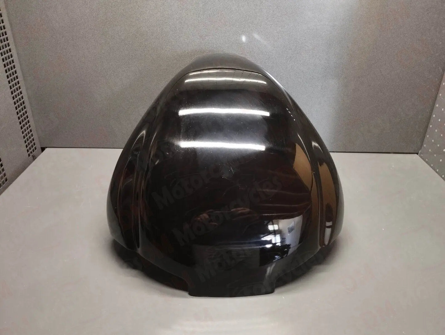 Piaggio genuine nos gilera dna 50 125 180 gp helmet housing pn 9700965090