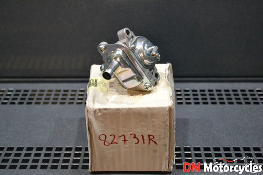 Piaggio genuine new vespa lx gts gtv 125 - 200 secondary air valve pn 82731r