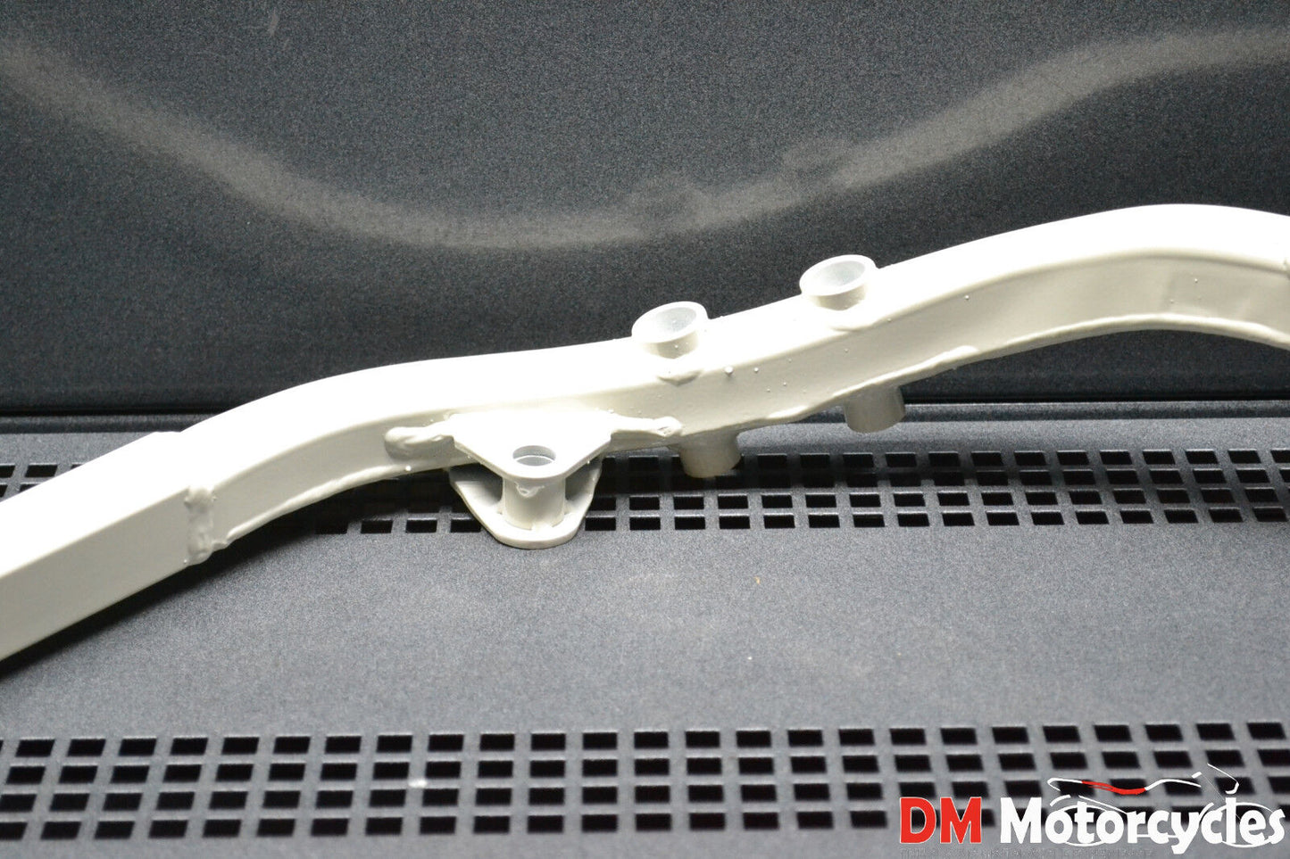 Yamaha genuine nos fz750p fz 750 police lower engine frame pn 3ne-21140-00-y5