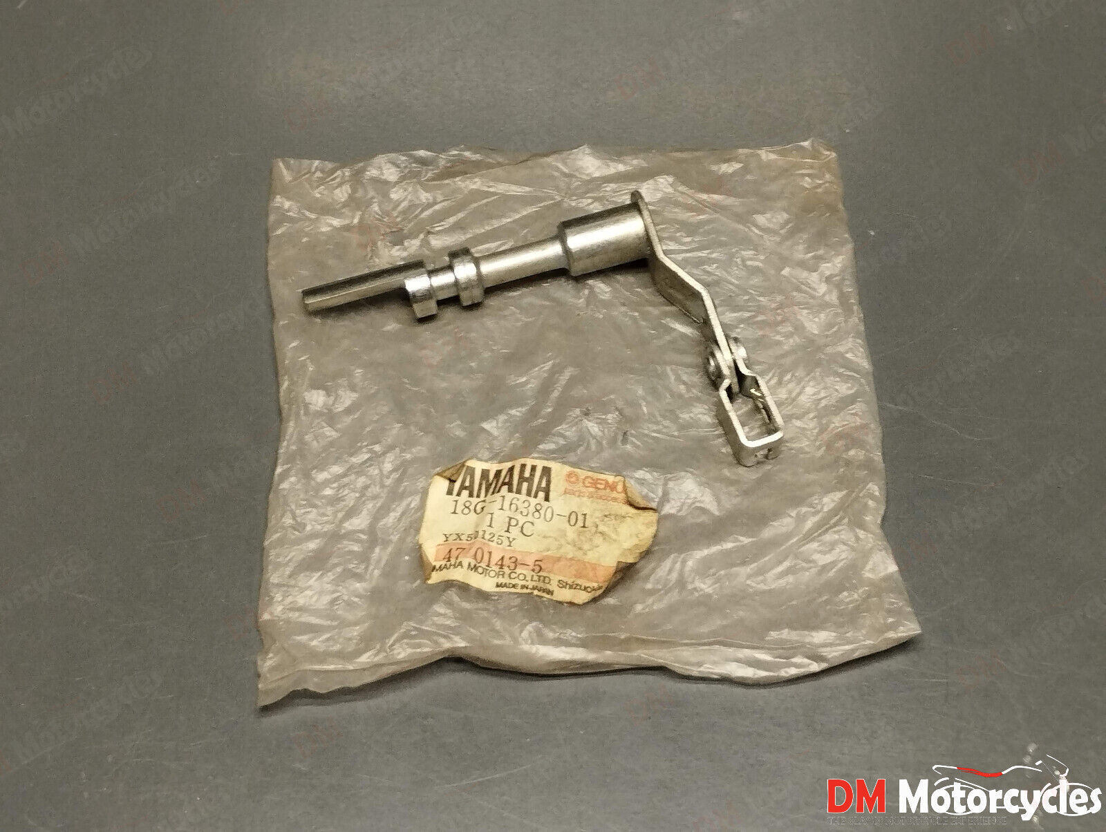Yamaha genuine nos dt 175 gear push lever shaft pn 18g-16380-01
