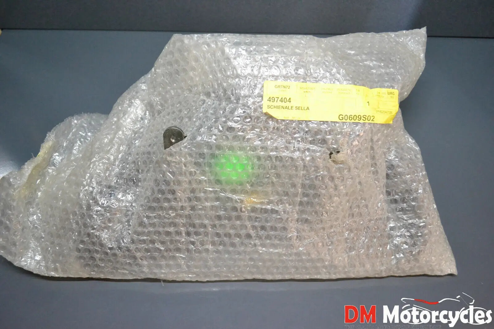 Piaggio genuine new x9 250 500 seat pad pn 497404