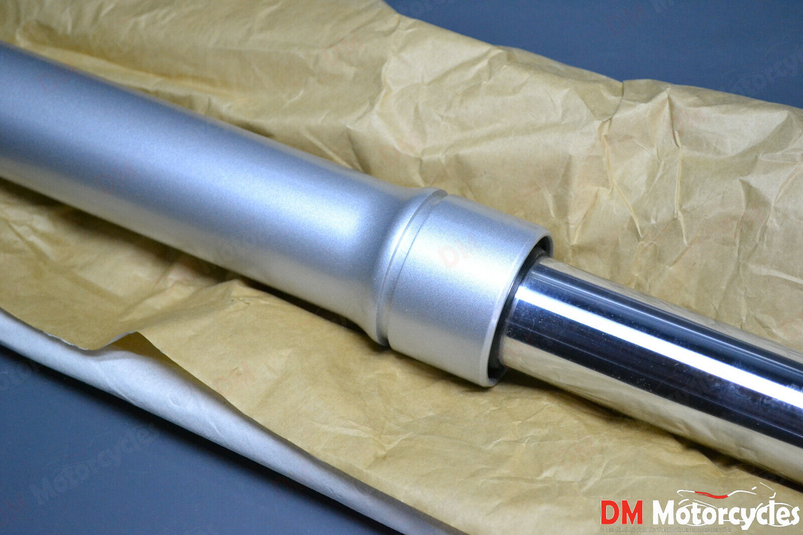 Yamaha genuine new XT600 XT 600 1997 right fork assy pn 4pt-23103-00