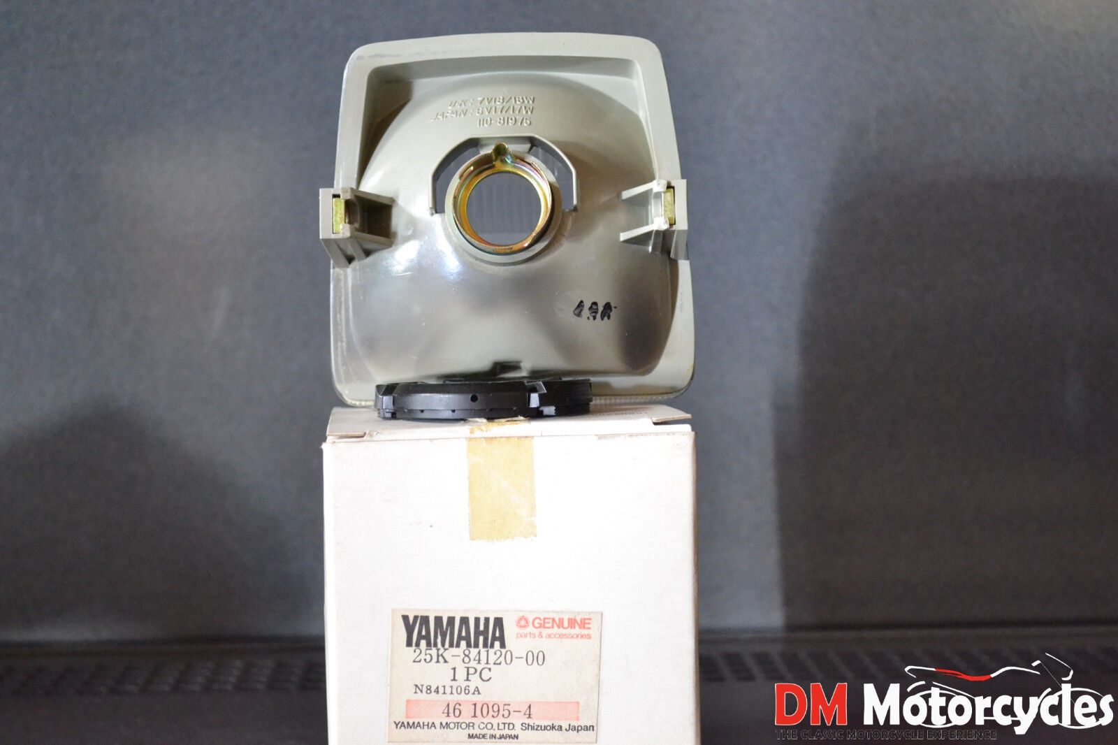 Yamaha genuine nos passol 2 headlight pn 25k-84120-00