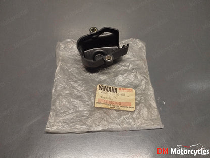 Yamaha genuine nos yr3 oil pump cover pn 2e9-15416-00