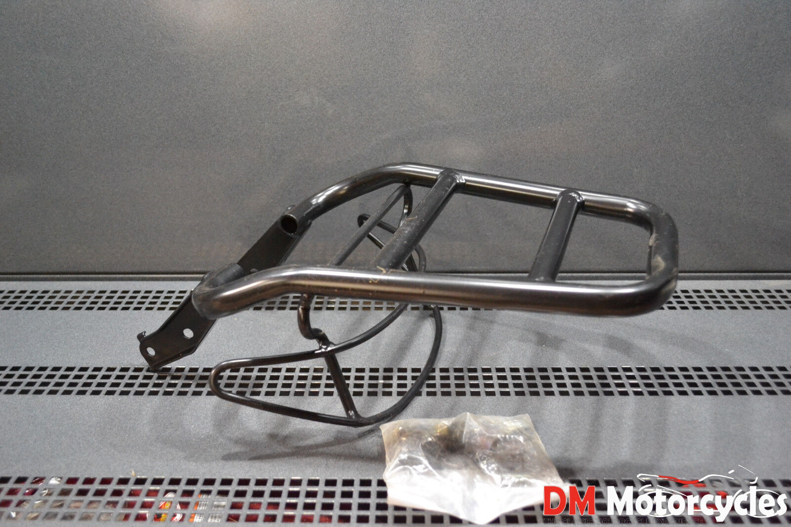 Peugeot genuine new trekker tkr furious 50 black rear rack carrier pn 005362