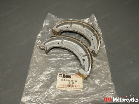 Yamaha genuine new ya 6 1966 rear brake shoes kit pn 136-w2535-00