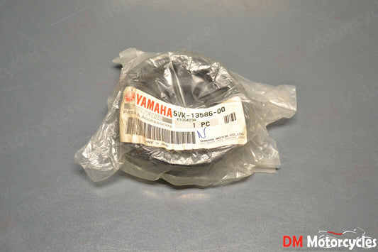 Yamaha genuine new xt660 mt-03 intake manifold joint pn 5vk-13586-00