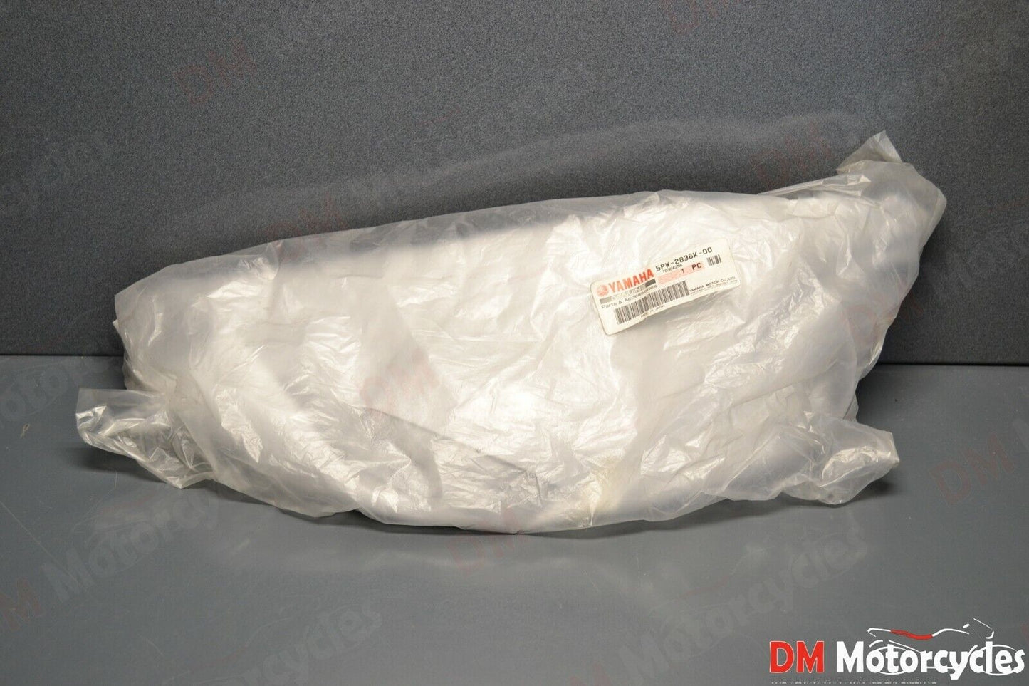 Yamaha genuine new yzf r1 02 -03 left inner panel pn 5pw-2836k-00