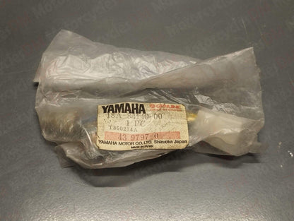 Yamaha genuine nos yz 250 84-85 radiator hose pipe 7 pn 39x-12477-00