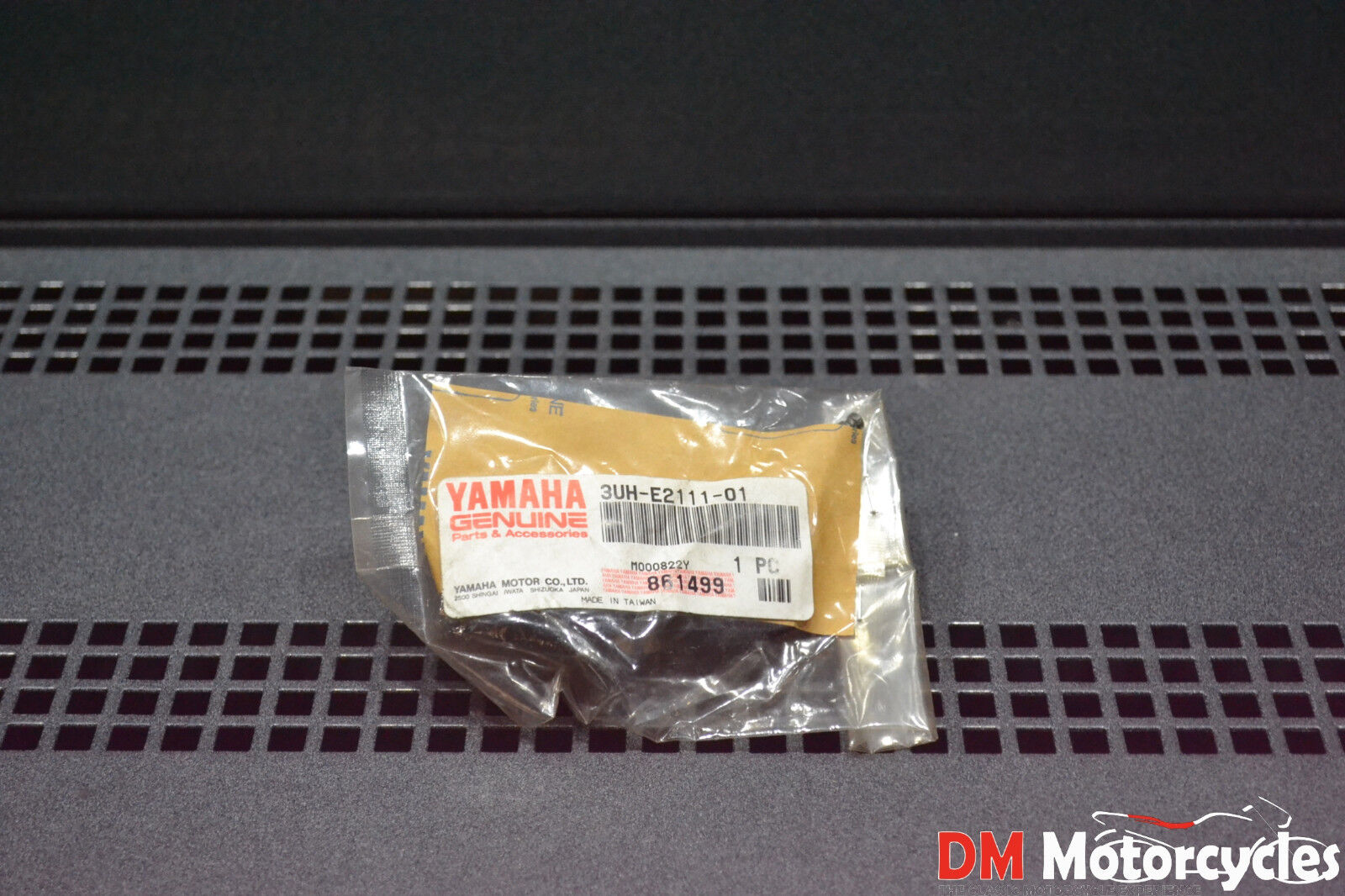 Yamaha genuine new xc 150 fly one intake valve pn 3uh-e2111-00