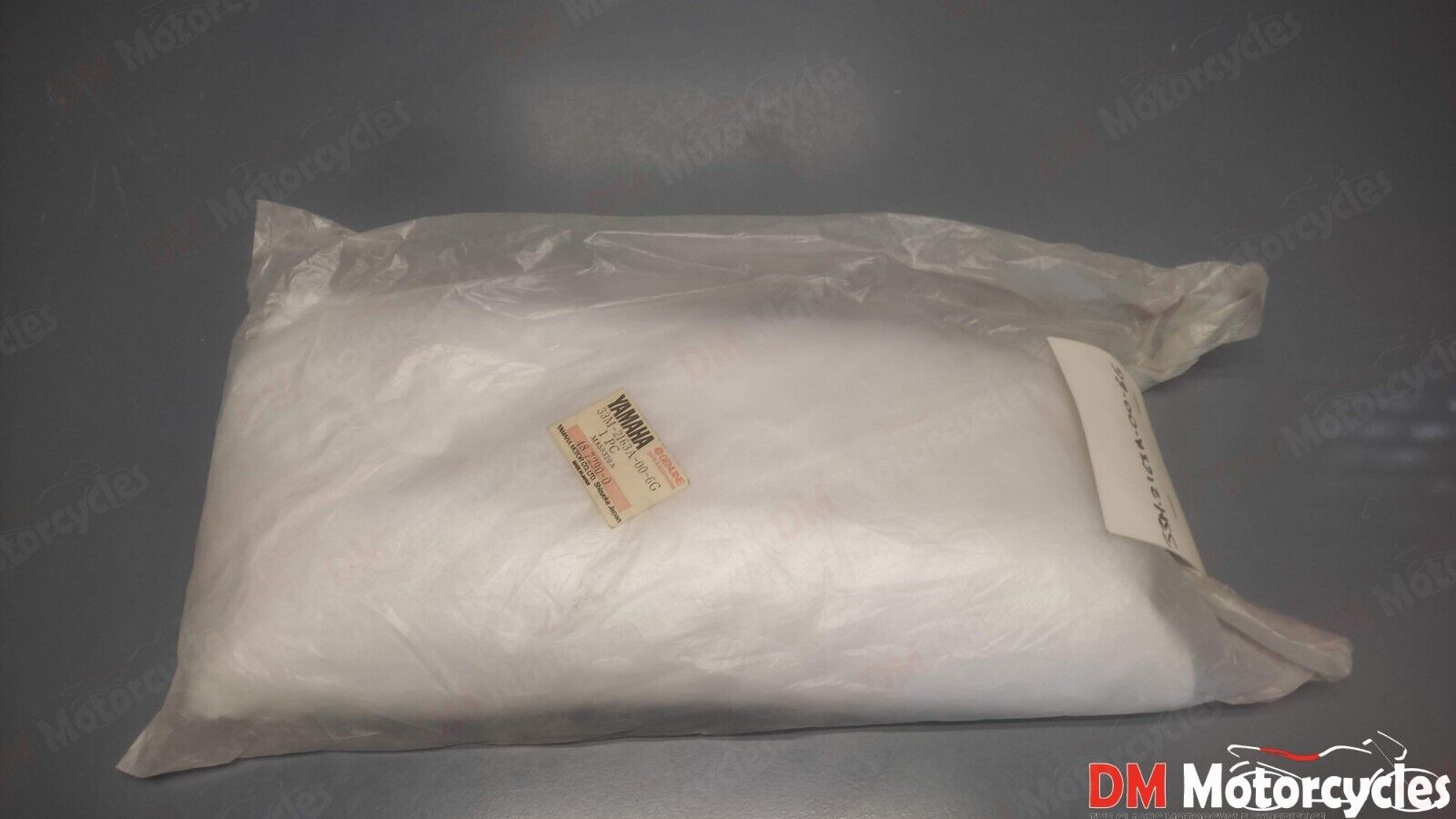 Yamaha genuine nos fj600 fj 600 85 rear side cover 2 pn 33m-2163a-00-6e