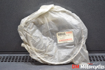 Yamaha genuine nos rz350 rz 350 84 - 85 headlight rim pn 29l-84395-00