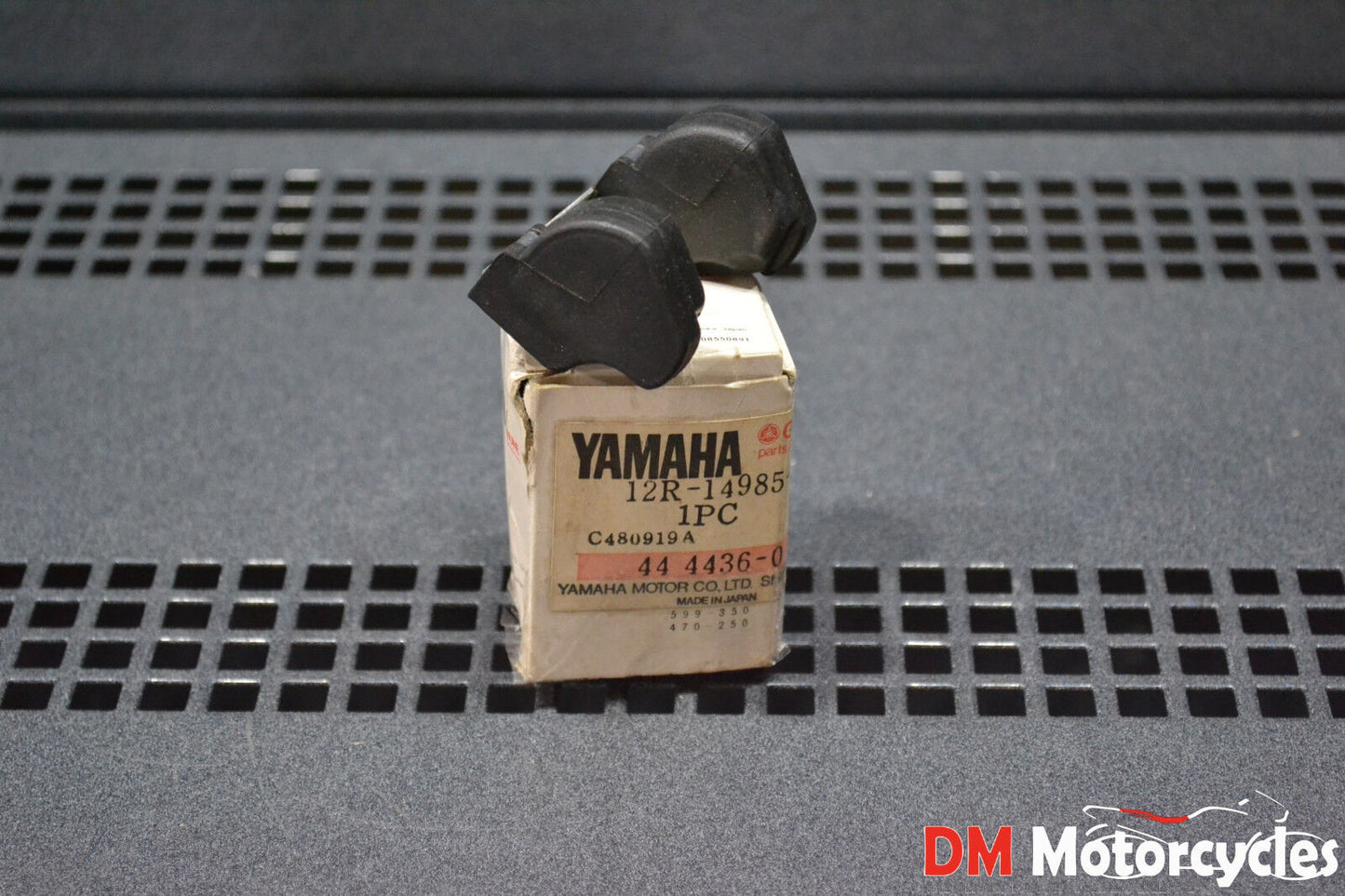Yamaha genuine nos xs 400 fj 600 xj 700 82 - 87 carburetor float pn 12r-14985-00
