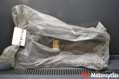Yamaha genuine nos fj600 fj 600 1984 mudguard pn 33m-21629-00