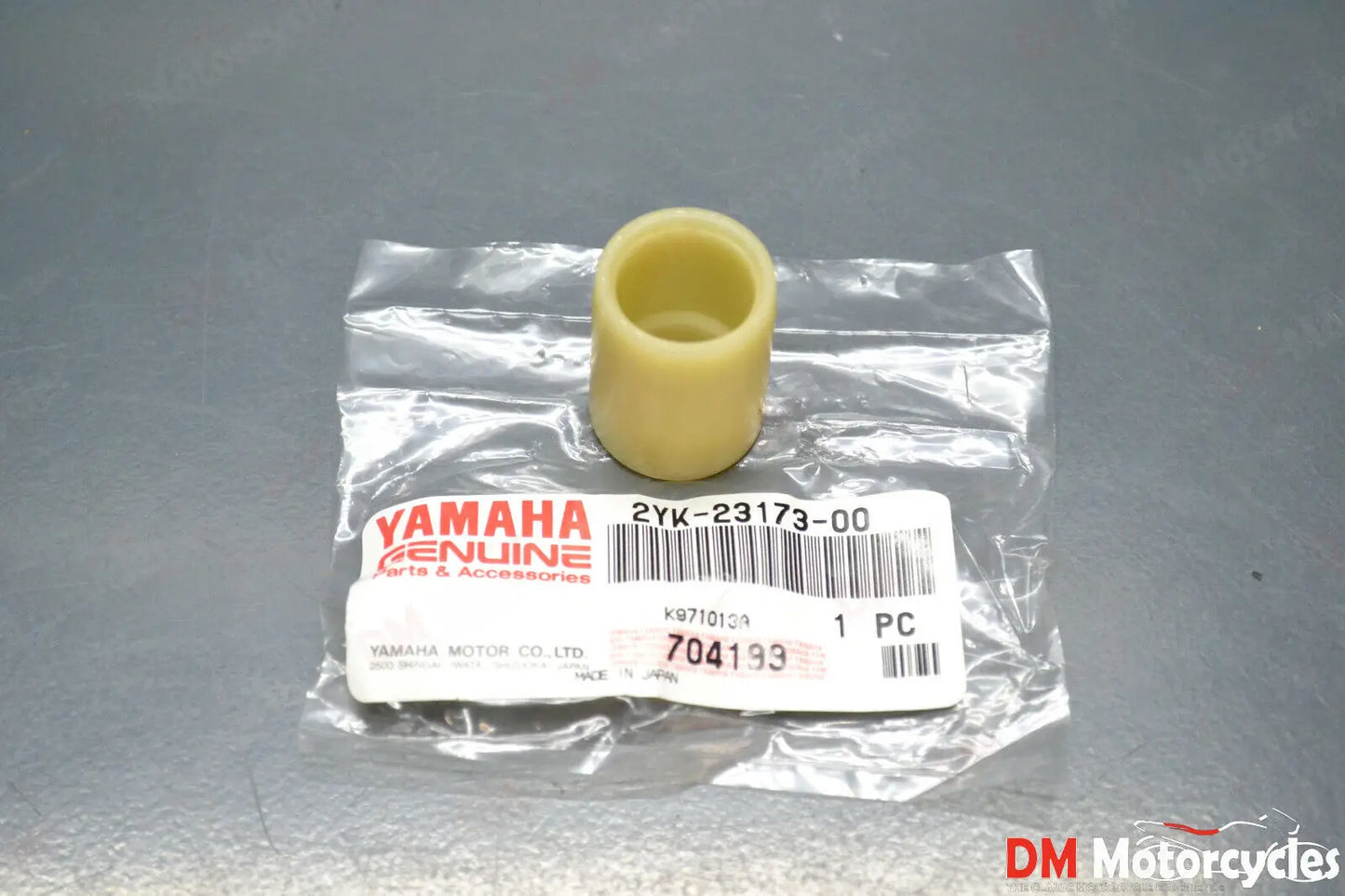 Yamaha genuine new fzr 400 fzr 600 xj 600 front fork spindle taper pn 2yk-23173-00