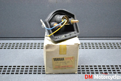 Yamaha genuine nos dt125 92 02 rear brake light housing pn 17f-84520-00