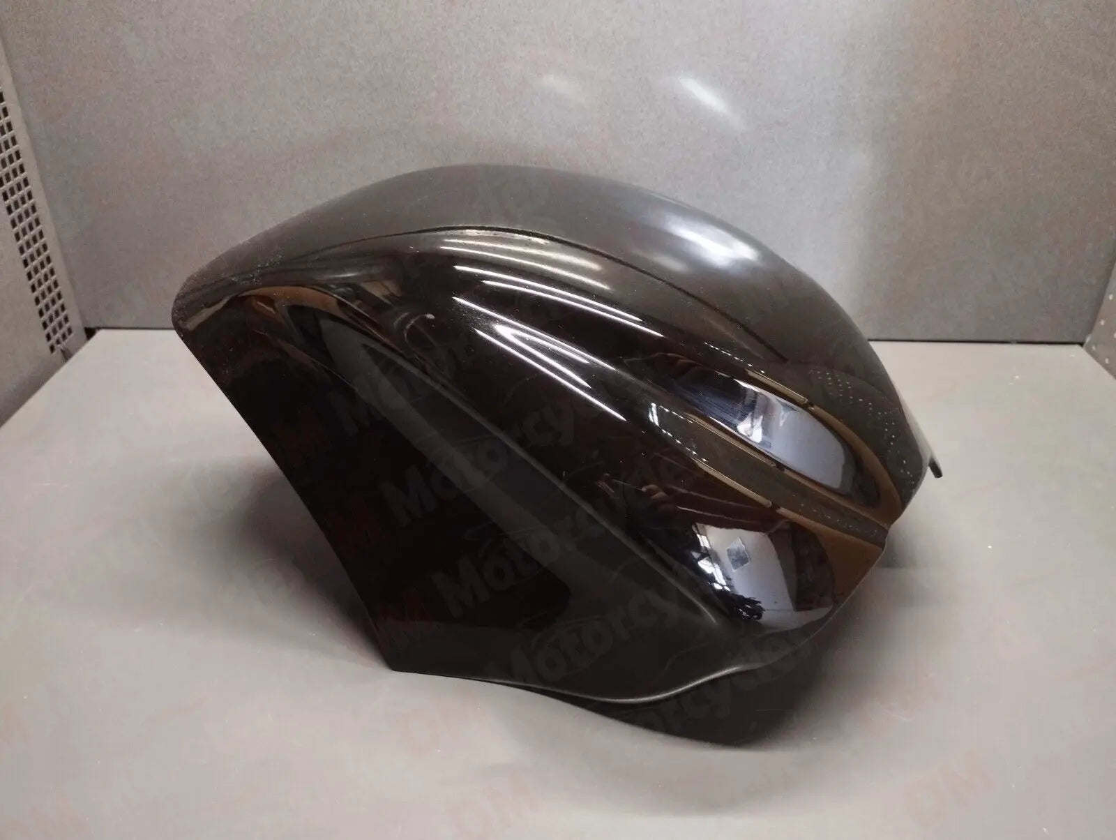 Piaggio genuine nos gilera dna 50 125 180 gp helmet housing pn 9700965090