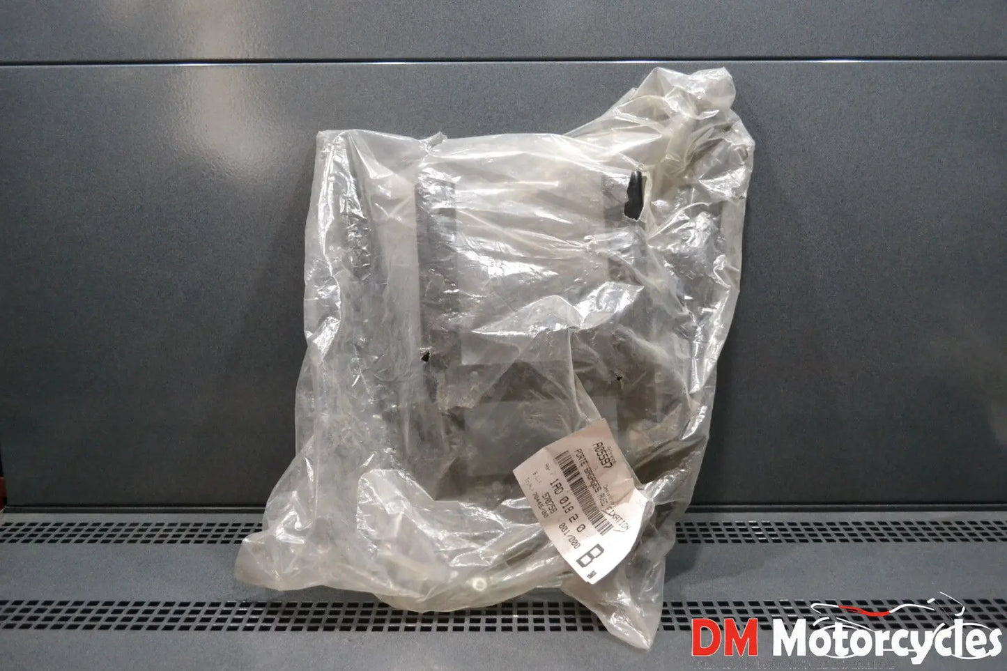 Peugeot genuine new elystar 50 125 rear luggage rack top case carrier pn a05597