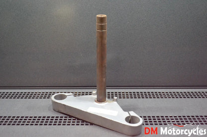 Piaggio genuine new gilera dna 50 125 180cc 2001 - 2004 under bracket pn 497050