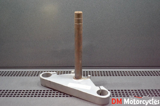 Piaggio genuine new gilera dna 50 125 180cc 2001 - 2004 under bracket pn 497050