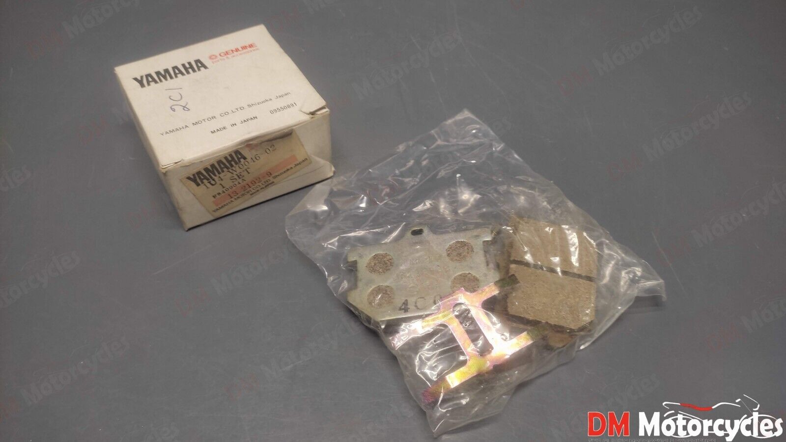 Yamaha genuine nos xs650 sr500 front brake pad kit pn 1u4-w0046-02