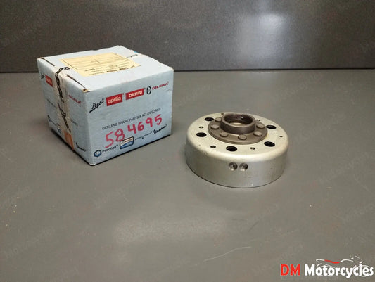 Piaggio genuine new liberty x8 flywheel pn 584695
