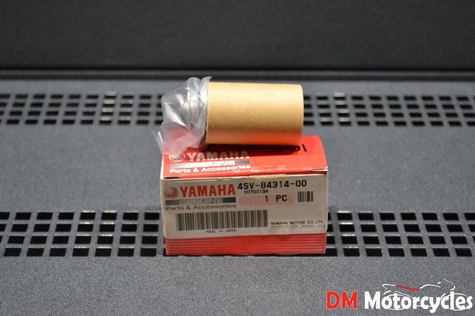 YAMAHA GENUINE NEW YZF R6 03 - 13 R1 06 - 08 TMAX 11 H7 BULB PN 4SV-84314-00