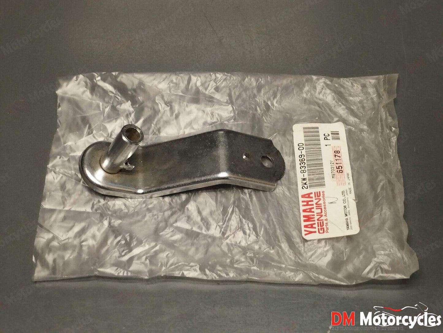 Yamaha genuine new fz 750 p fz 750 bracket pn 2kw-83369-00