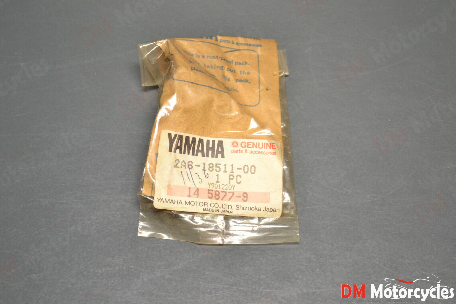 Yamaha genuine nos yt dt 125 175 mx rt transmission shift fork pn 2a6-18511-00