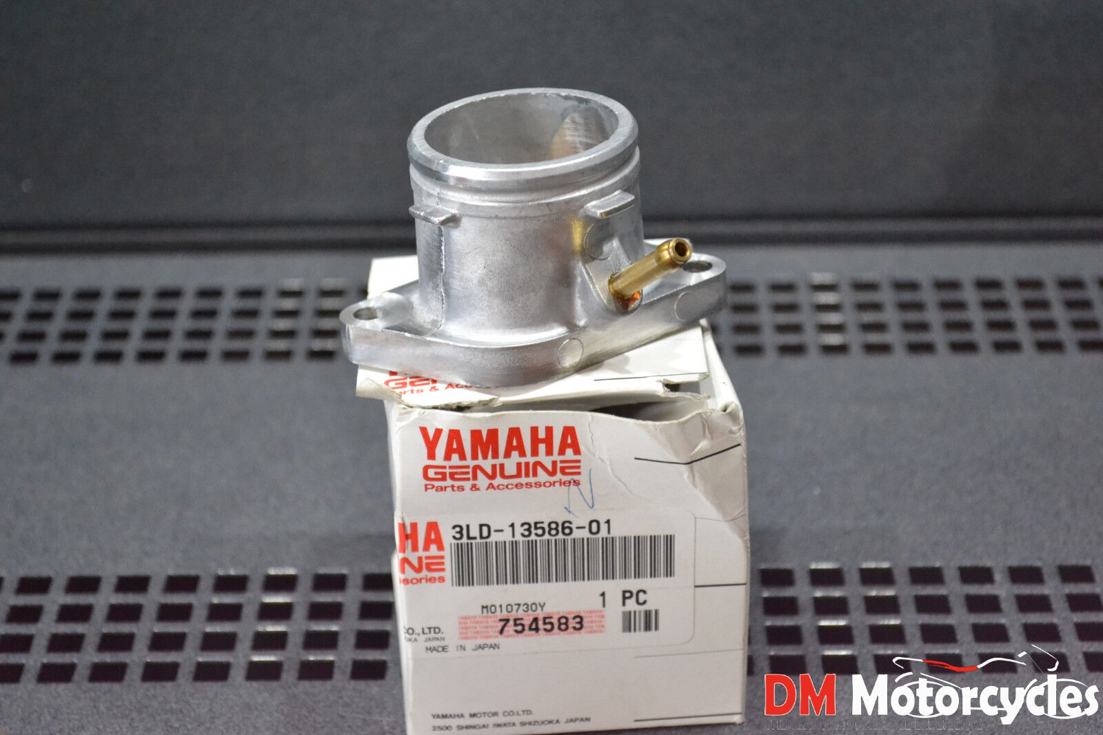 Yamaha genuine tdm850 tdm 850 1992 carburetor joint 1 pn 3ld-13586-01