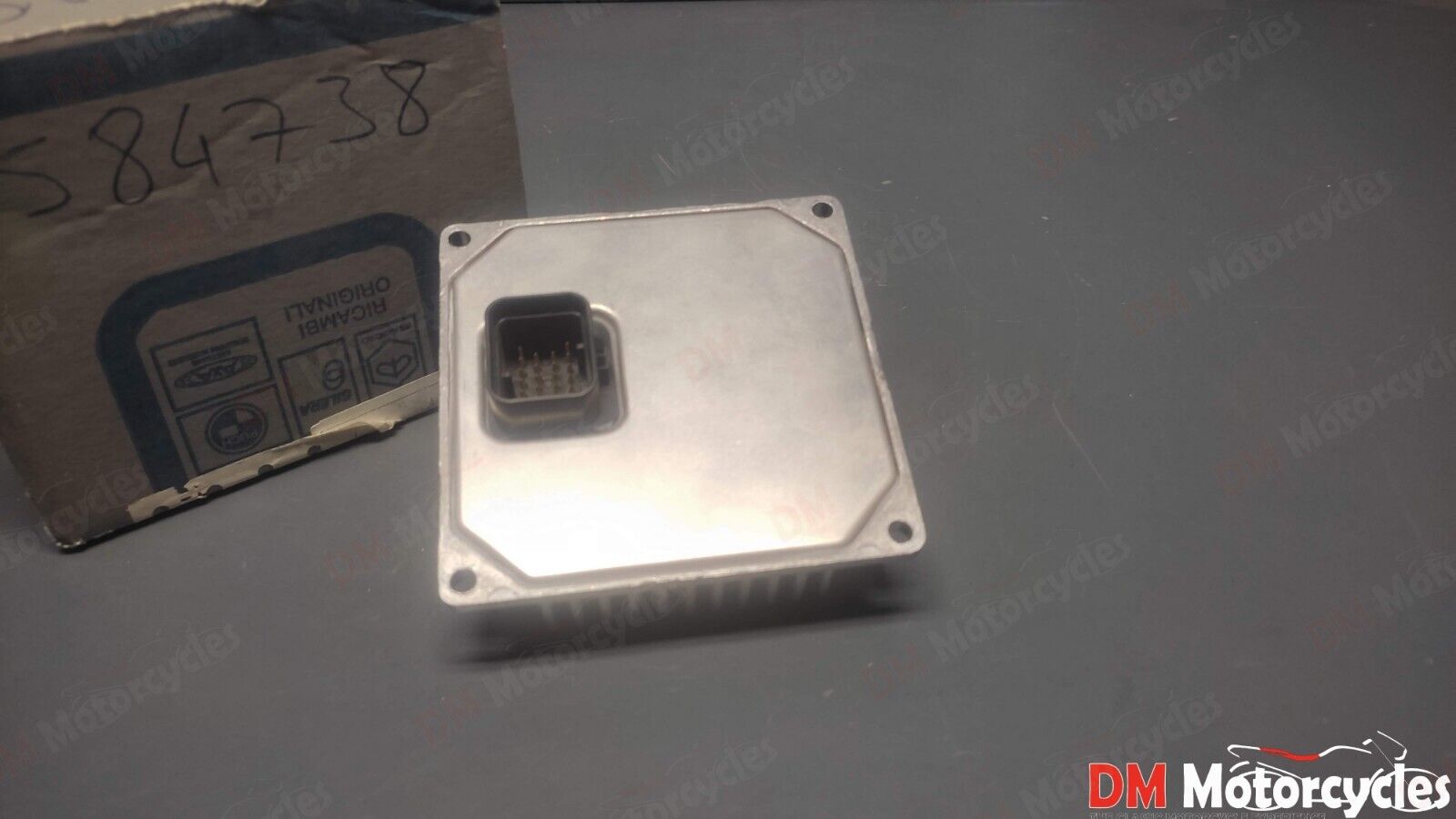 Piaggio genuine new  beverly 500 cdi ecu unit  pn 584738