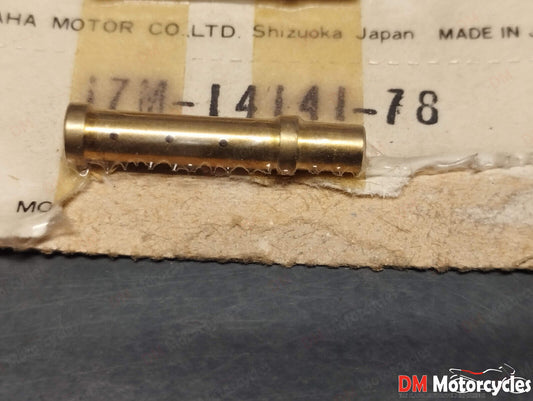 Yamaha genuine new v 80 cv 80 carburetor main nozzle pn 17m-14141-78