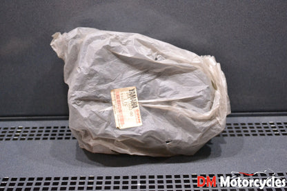 Yamaha genuine nos v80 mate airbox case pn 18a-14411-00-00