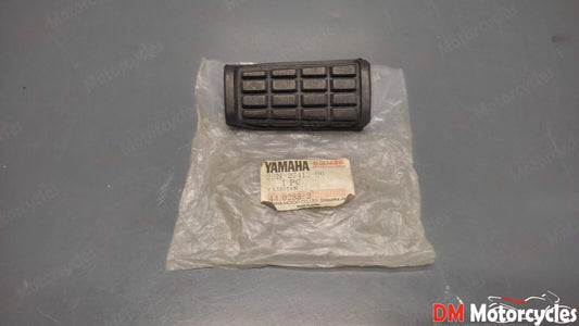 Yamaha genuine nos rd350 rz350 1985 footrest rubber pn 22n-27413-00