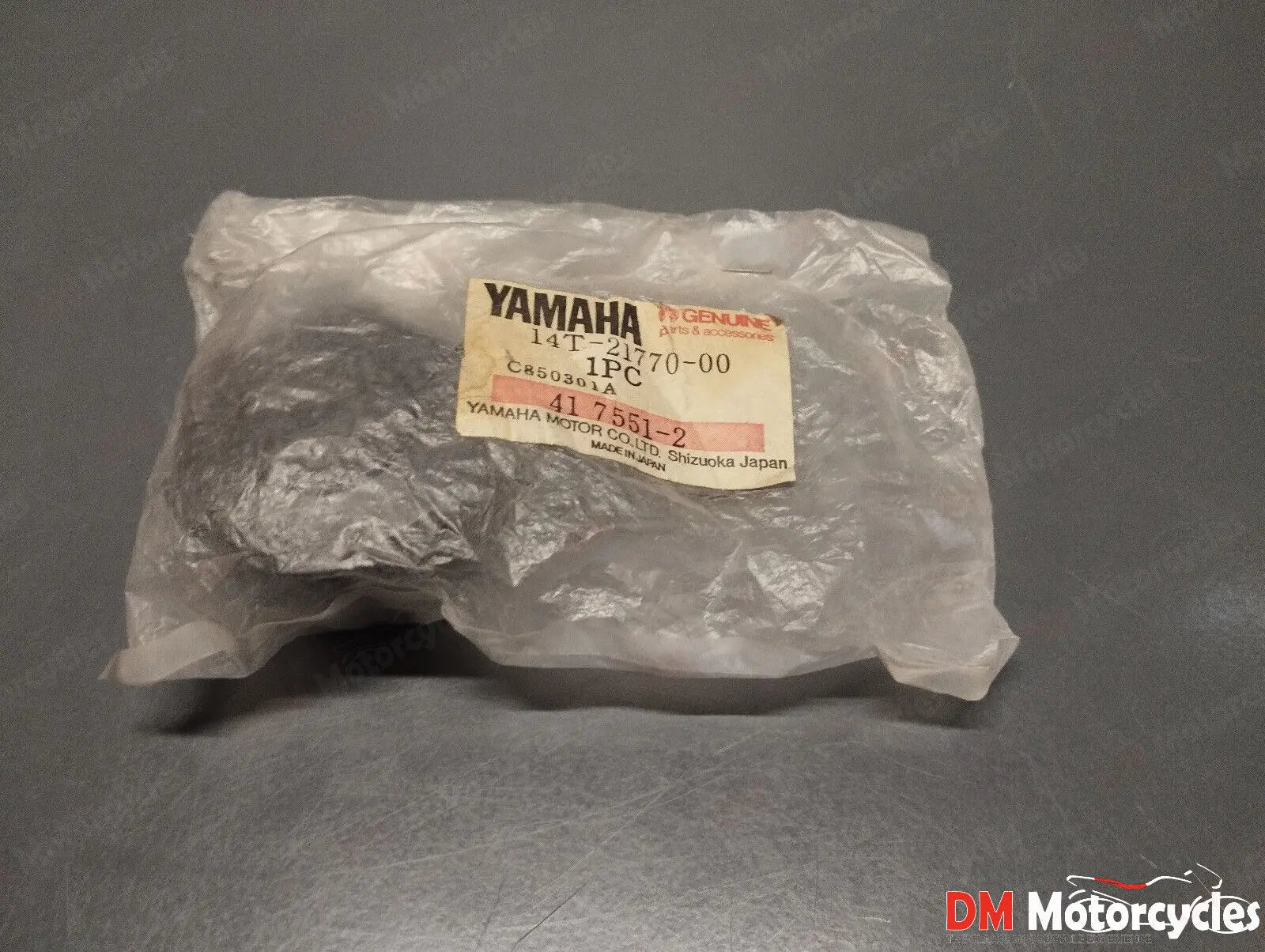 Yamaha genuine nos ca ce 50 riva trz 125 250 oil tank cap 14t-21770-00