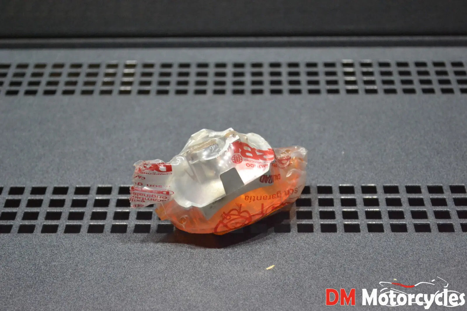 Derbi genuine new hunter front lh indicator pn 00g01702311