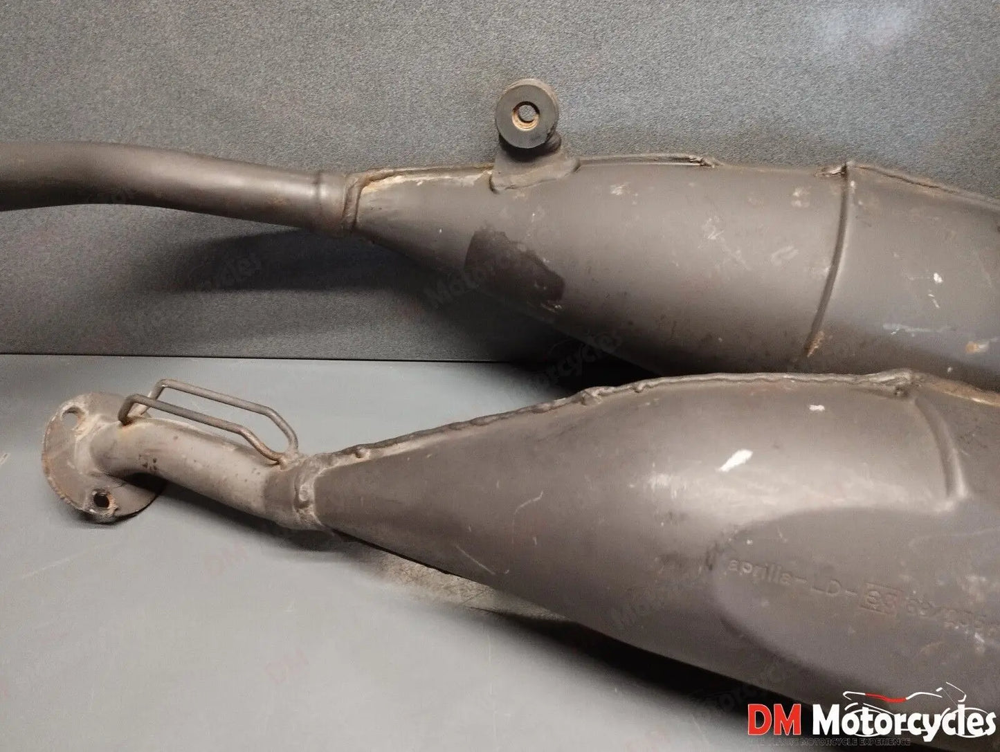 Aprilia genuine used RS250 RS 250 89/235*0009*00 exhaust muffler Complete