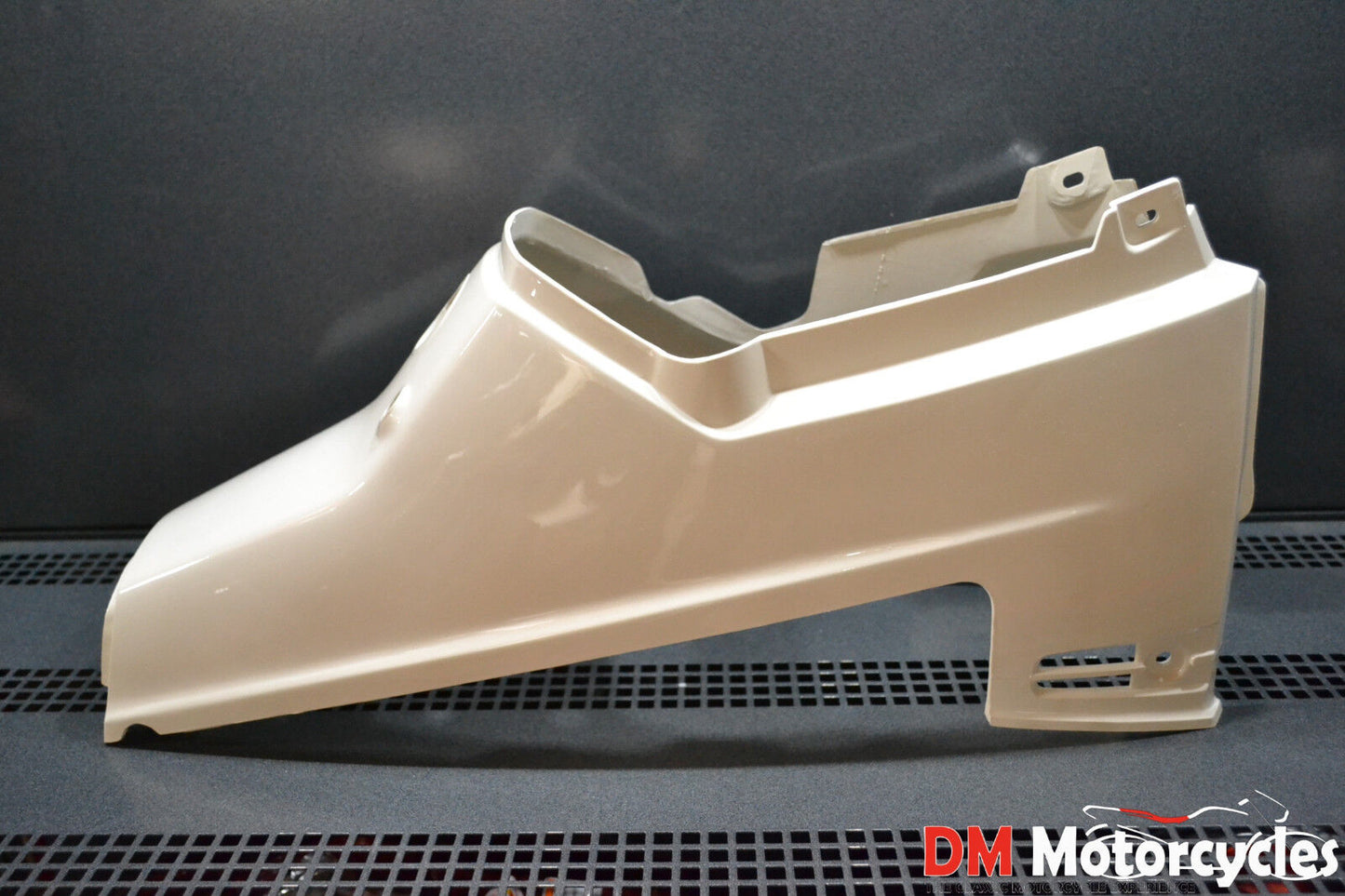 Yamaha genuine nos passol 2 tail cover pn 25k-21721-00-36