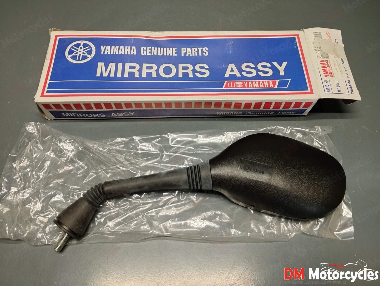 Yamaha genuine new xc125 Cygnus X right mirror pn 5ml-f6280-10