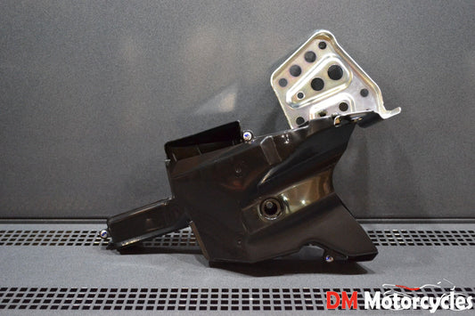 Yamaha genuine new yp400 majesty 2008 - 2013 rear footrest 1 pn 5ru-27430-20