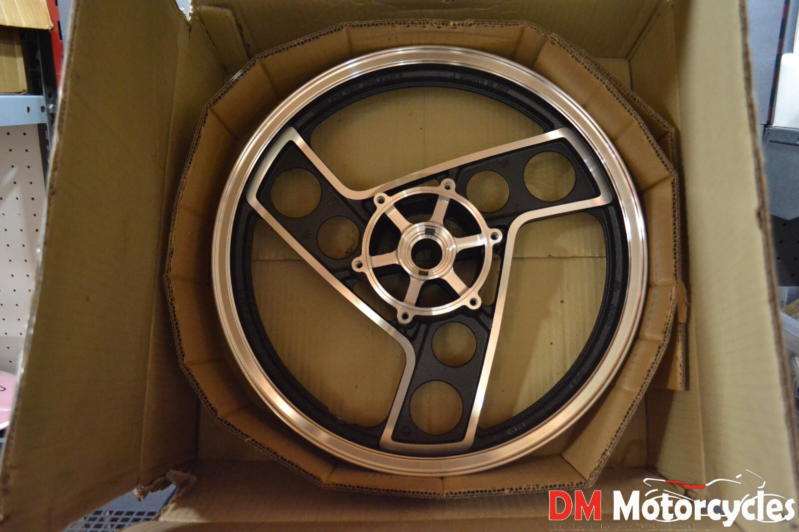 Yamaha genuine nos fj 600 fj xj 900 xj front cast wheel rim pn 31e-25168-20-98
