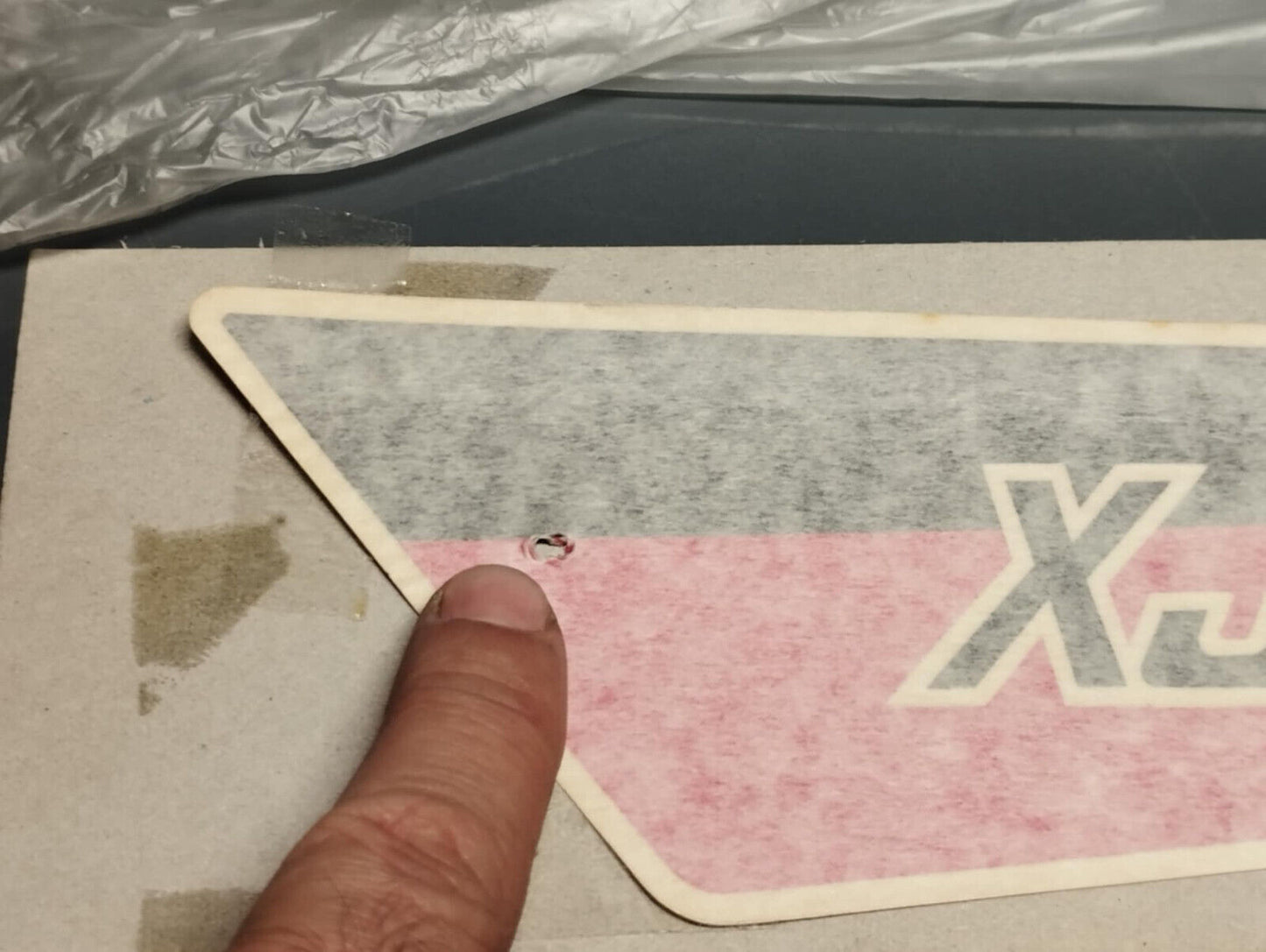 Yamaha genuine nos punctured xj 600 1984 graphic 1 sticker decal pn 51j-2173e-00