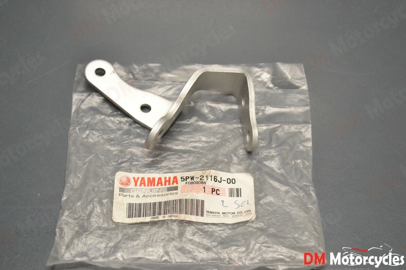 Yamaha genuine new YZF R1 2002 2003 left frame bracket mount pn 5pw-2116j-00