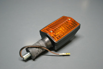 Yamaha genuine nos dt125 dt 125 front turn signal indicator pn 18g-83310-10
