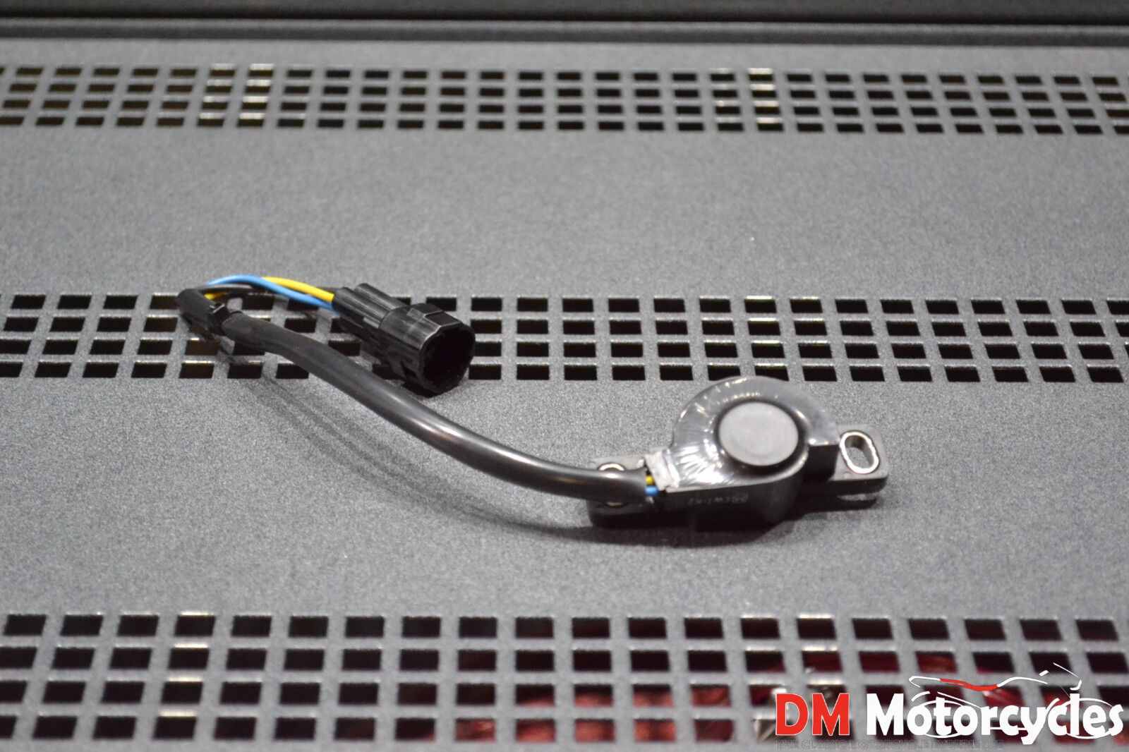 YAMAHA GENUINE NEW XJ900S XJ 900 2001 THROTTLE POSITION SENSOR PN 4HM-85885-00