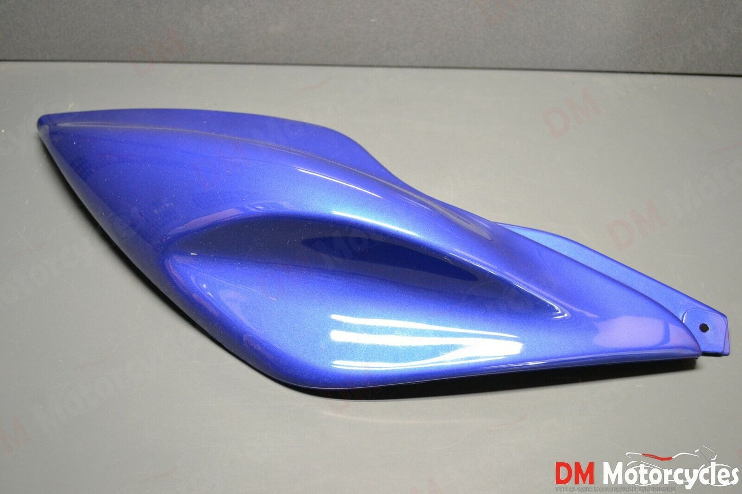 Yamaha genuine new yq50 aerox right side panel cover pn 5br-f1741-02-p7