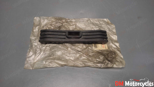 Yamaha genuine nos xj600 xj 600 fuel tank damper pn 33m-24182-00