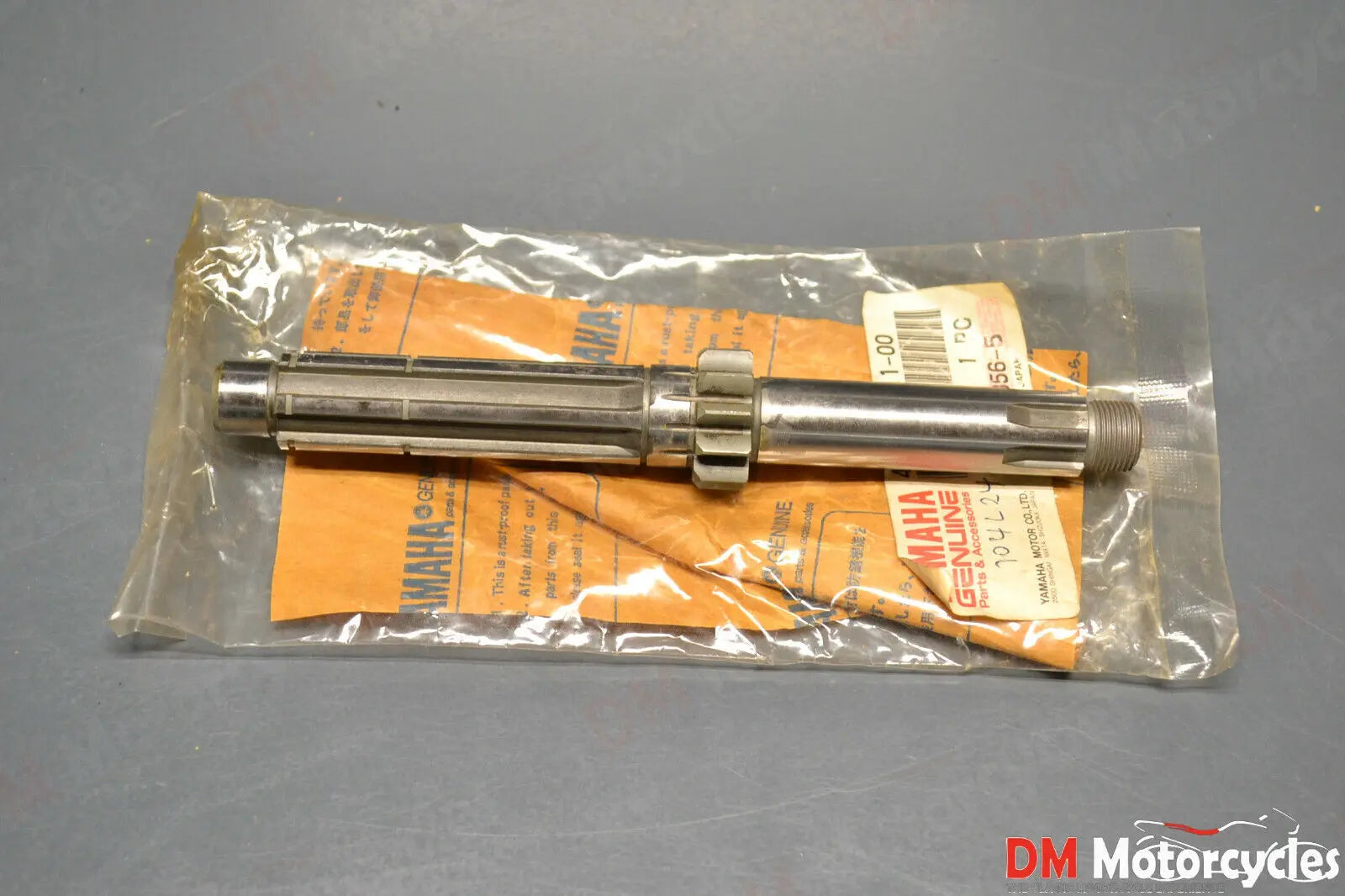 Yamaha genuine new dt 125 175 transmission main shaft pn 4j3-17411-00