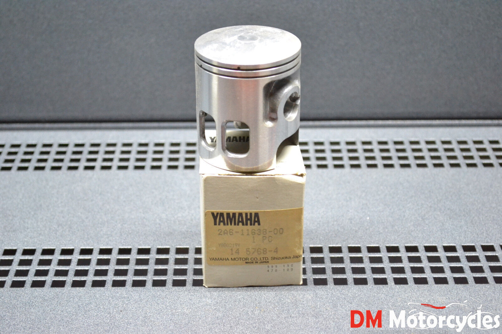 Yamaha genuine nos dt125 dt 125 1979 1.00 o/s piston pn 3e1-11635-00
