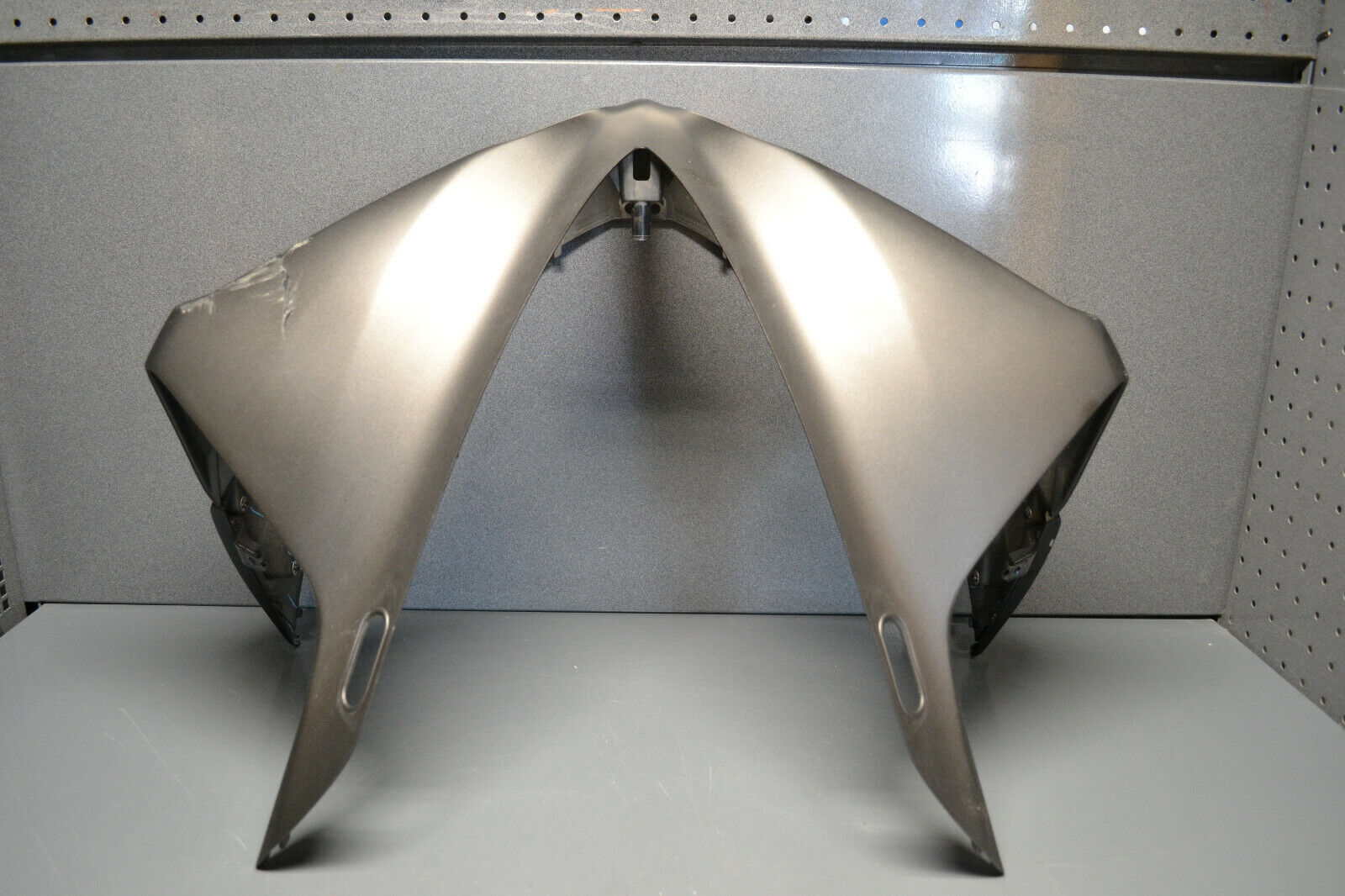 Yamaha genuine yzf r1 2009 upper front nose cowling panel